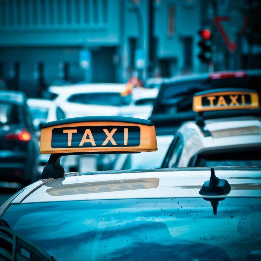 taxi, automobile, road-1515423.jpg